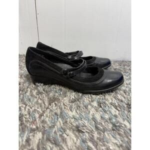 Clarks Shoes Womens 5.5 Artisan Leather Double Mary Jane Strap Classic Pin Up